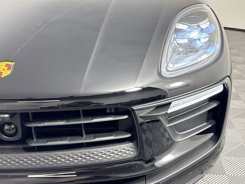 Certified 2026 Porsche Macan image 11