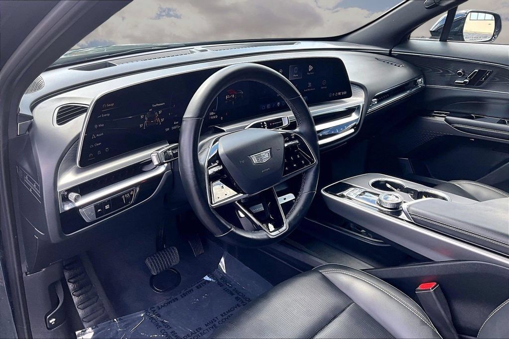 Certified 2024 Cadillac Lyriq Sport AWD/4WD image 17