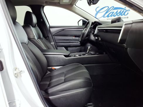 Used 2024 MAZDA CX-50 AWD 2.5 S w/ Weather Package image 11