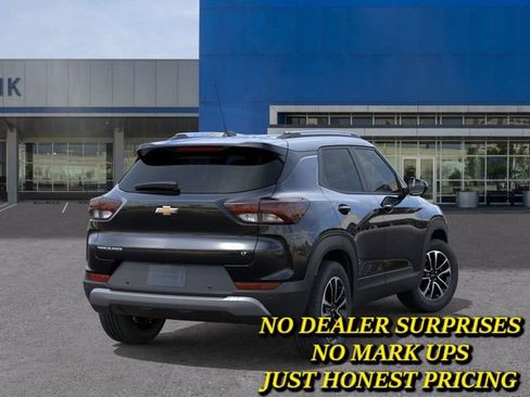New 2026 Chevrolet TrailBlazer LT w/ Driver Confidence Package FWD image 4