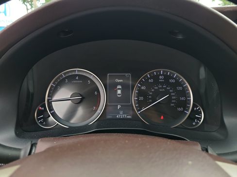 Used 2016 Lexus ES 350 w/ Luxury Package w/Wood Trim FWD image 33