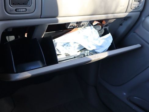 Used 2001 GMC Sierra 2500 SLT w/ SLT Marketing Option Pkg image 34