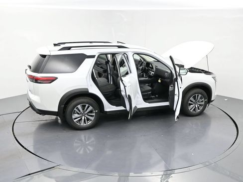 New 2026 Nissan Pathfinder SL FWD image 26