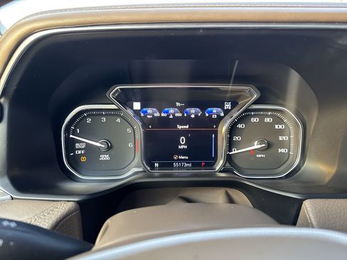 Used 2021 GMC Yukon XL Denali w/ Denali Premium Package image 15