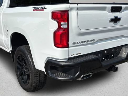 Used 2025 Chevrolet Silverado 1500 LT Trail Boss w/ Convenience Package II AWD/4WD image 36