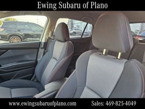 Used 2023 Subaru Crosstrek 2.0i Premium image 6