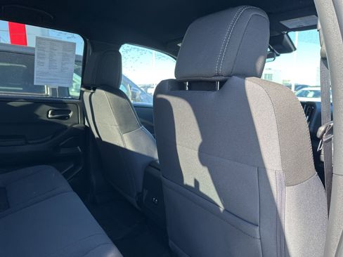 Used 2026 Nissan Frontier SV w/ All-Weather Content Package image 27