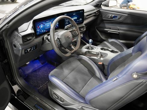 Used 2025 Ford Mustang Dark Horse w/ Dark Horse Handlin Package RWD image 9
