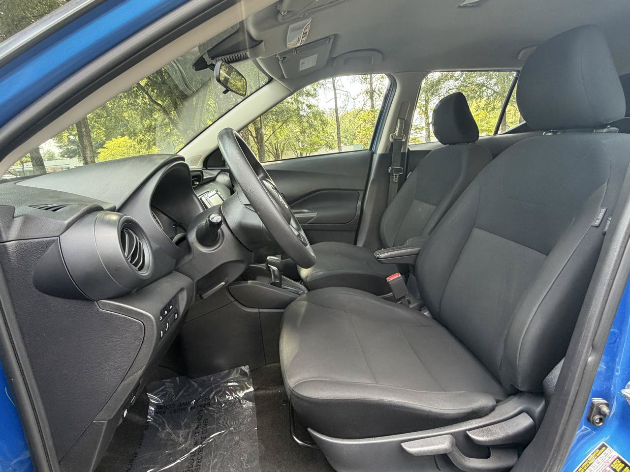 Used 2024 Nissan Kicks S FWD image 11