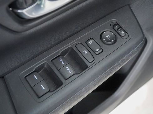 Used 2023 Honda CR-V EX image 19