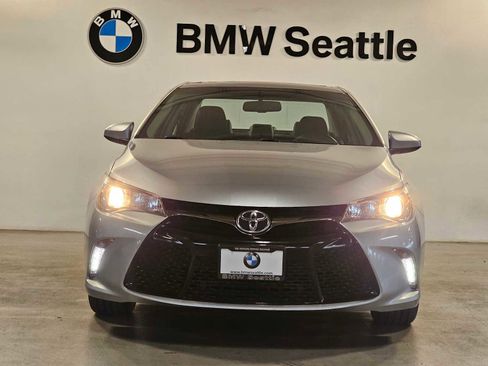 Used 2016 Toyota Camry XSE w/ Moonroof Package image 6