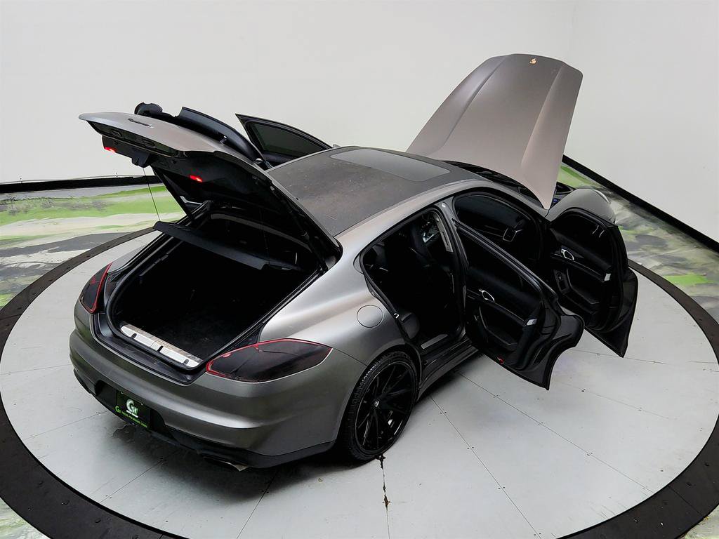 Used 2014 Porsche Panamera 4 AWD/4WD image 38