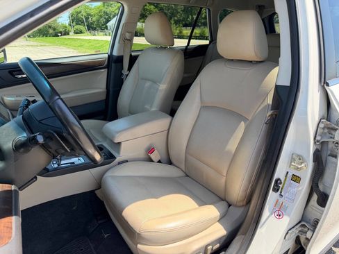 Used 2015 Subaru Outback 2.5i Limited AWD/4WD image 9