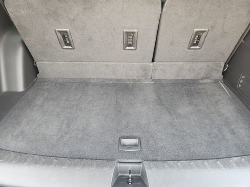 Used 2023 Chevrolet Traverse High Country AWD/4WD image 33