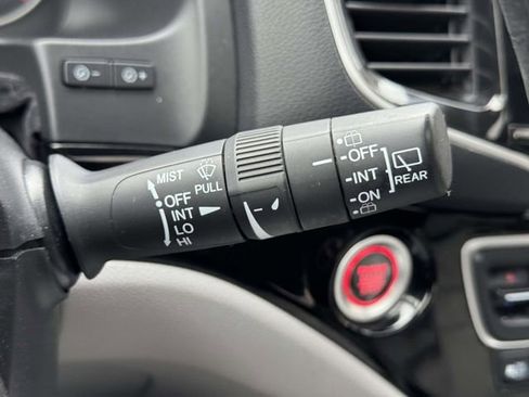 Used 2020 Honda Pilot Touring image 24