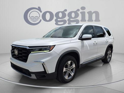 Used 2023 Honda Pilot EX-L image 2