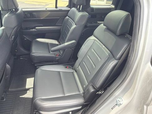 Used 2025 Hyundai Santa Fe Calligraphy AWD/4WD image 47
