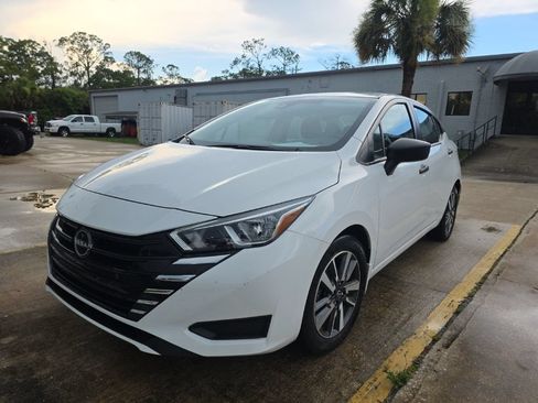 Used 2024 Nissan Versa S w/ S Plus Package FWD image 1