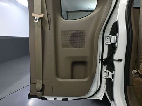Used 2014 Nissan Frontier SV AWD/4WD image 35
