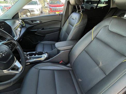 Used 2024 Chevrolet Trax ACTIV w/ Driver Confidence Package image 22
