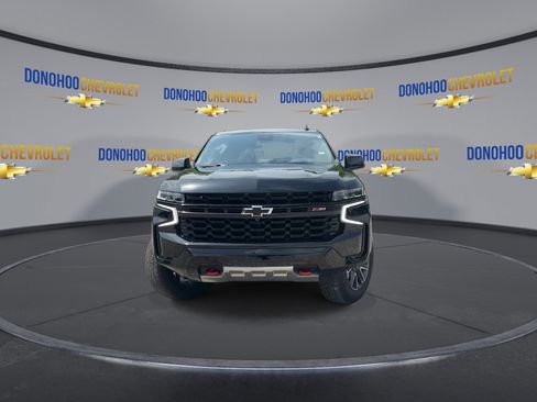 Used 2023 Chevrolet Tahoe Z71 w/ Luxury Package AWD/4WD image 6