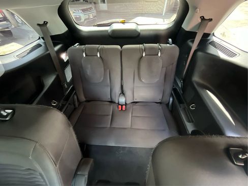 Used 2021 Ford Explorer XLT RWD image 33
