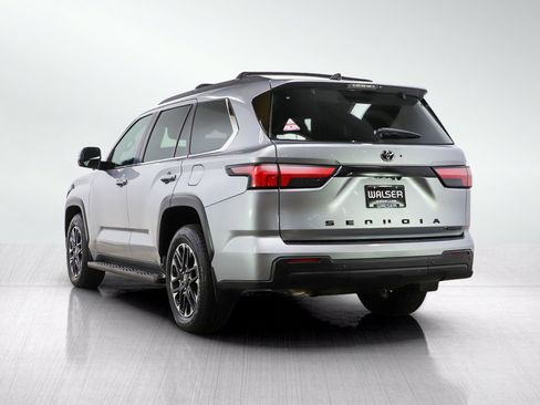 Used 2025 Toyota Sequoia SR5 w/ SR5 Premium Package AWD/4WD image 4