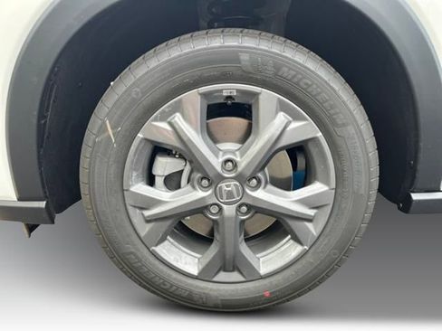 New 2026 Honda HR-V LX image 9