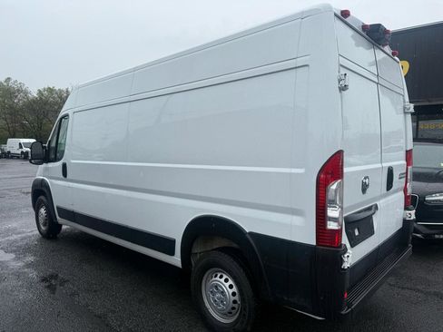 Used 2025 RAM ProMaster 2500 w/ Convenience Group FWD image 6