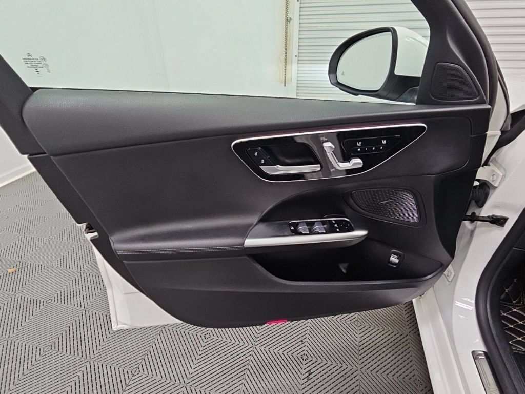 Used 2024 Mercedes-Benz C 300 Sedan image 31
