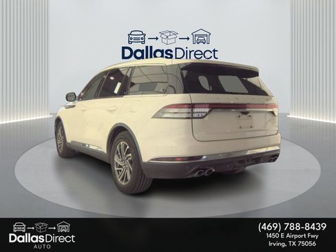 Used 2021 Lincoln Aviator 2WD w/ Class IV Trailer Tow Package image 9