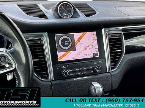 Used 2017 Porsche Macan GTS image 6