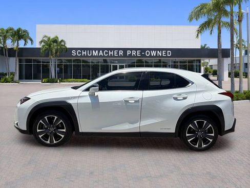 Used 2021 Lexus UX 250h w/ Accessory Package (Z2) AWD/4WD image 4