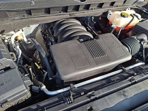 Used 2023 Chevrolet Tahoe Premier AWD/4WD image 28