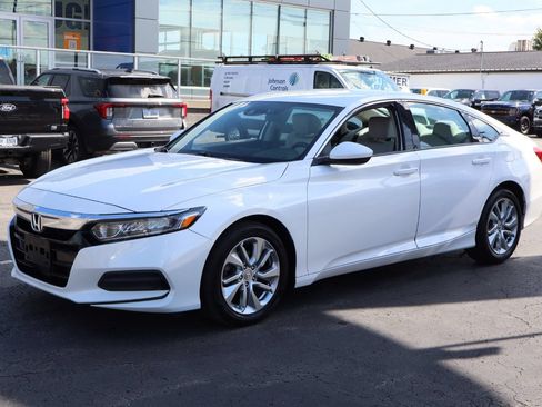 Used 2018 Honda Accord LX image 2
