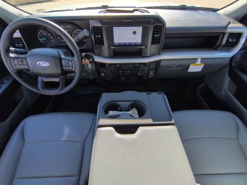 New 2026 Ford F250 XL w/ XL Chrome Package image 15