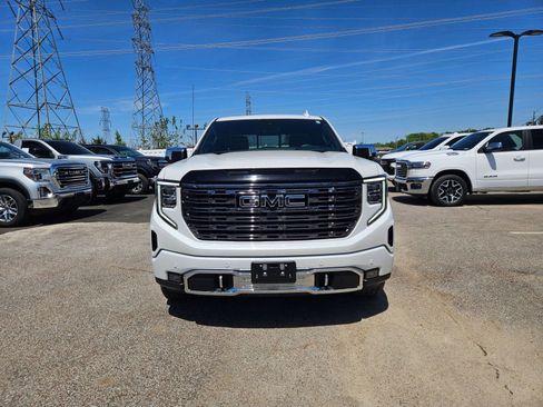 Used 2025 GMC Sierra 1500 Denali Ultimate image 9