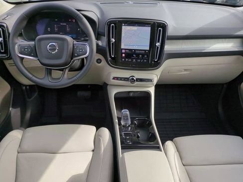 New 2026 Volvo XC40 B5 Plus w/ Protection Package Premier AWD/4WD image 11