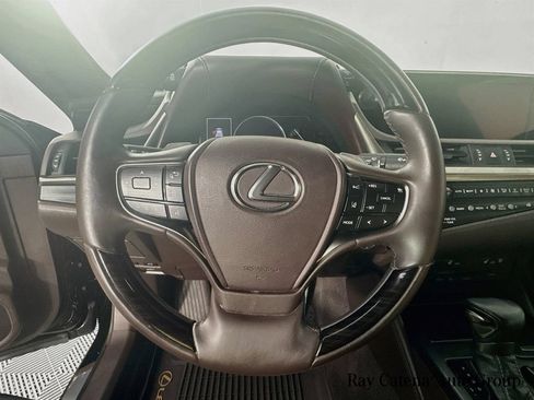 Used 2019 Lexus ES 350 w/ Premium Package FWD image 11