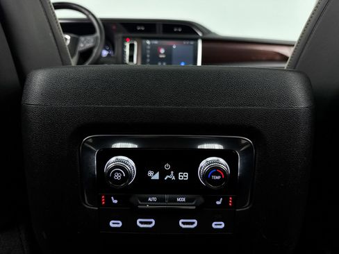 Used 2023 GMC Yukon Denali Ultimate w/ LPO, Floor Liner Package AWD/4WD image 36