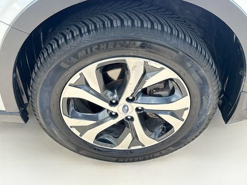 Used 2020 Subaru Outback Limited w/ Popular Package #2 AWD/4WD image 39