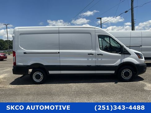 Used 2023 Ford Transit 250 Medium Roof RWD image 6