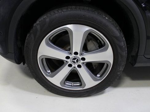 Used 2022 Mercedes-Benz GLC 300 4MATIC w/ Premium Package Lite image 31