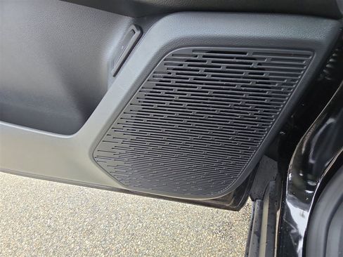 New 2025 Chevrolet Equinox LT w/ Convenience Package II image 23