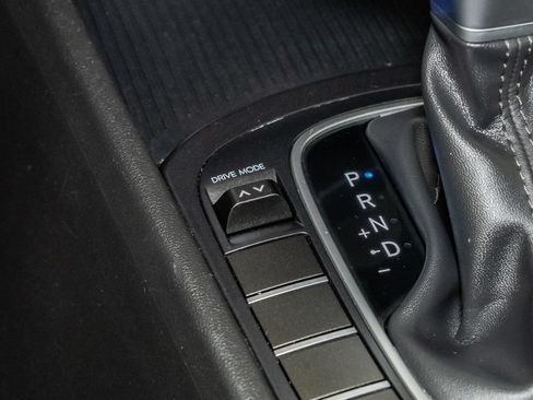 Used 2025 Hyundai Kona SEL FWD image 22