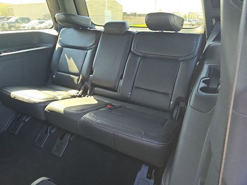 Used 2025 Ford Expedition Platinum w/ Stealth Performance Package AWD/4WD image 18
