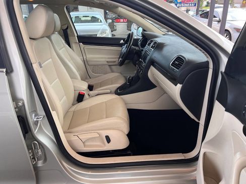 Used 2013 Volkswagen Jetta TDI image 12