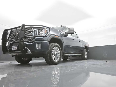 Used 2020 GMC Sierra 2500 Denali w/ Denali Ultimate Package AWD/4WD image 37