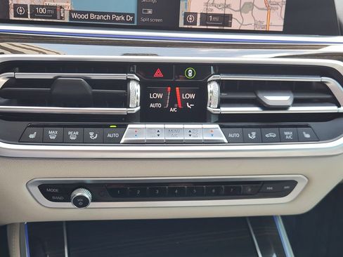 Used 2019 BMW X5 xDrive40i w/ Premium Package 2 AWD/4WD image 18