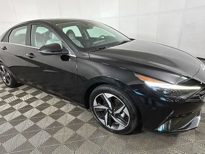Used 2023 Hyundai Elantra Limited